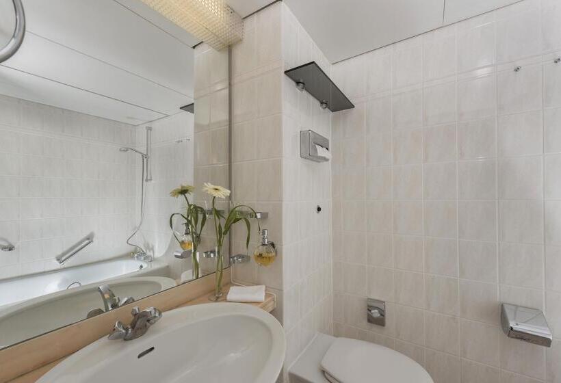 Номер Комфорт Индивидуальный, Maritim Hotel Bad Salzuflen