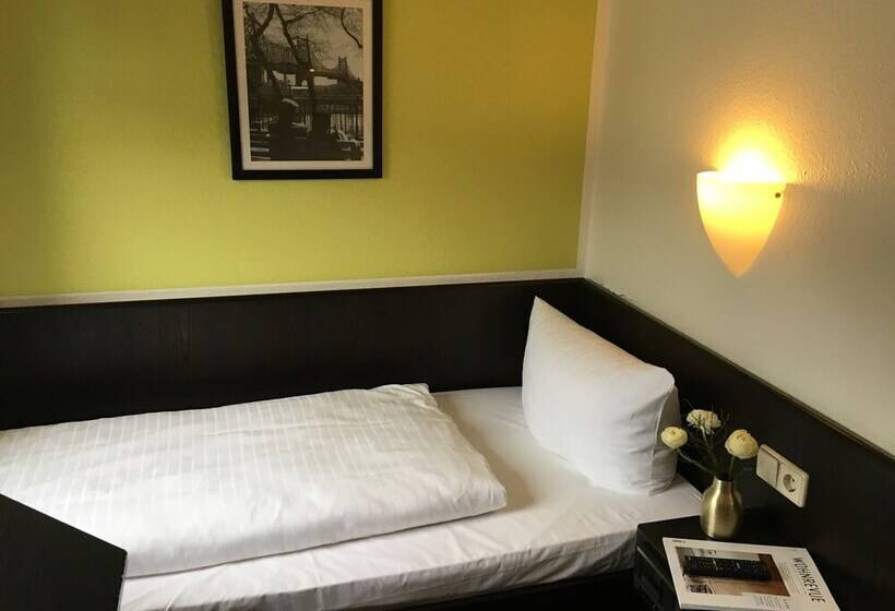 Quarto Estandar Individual, Rugs Hotel Köln