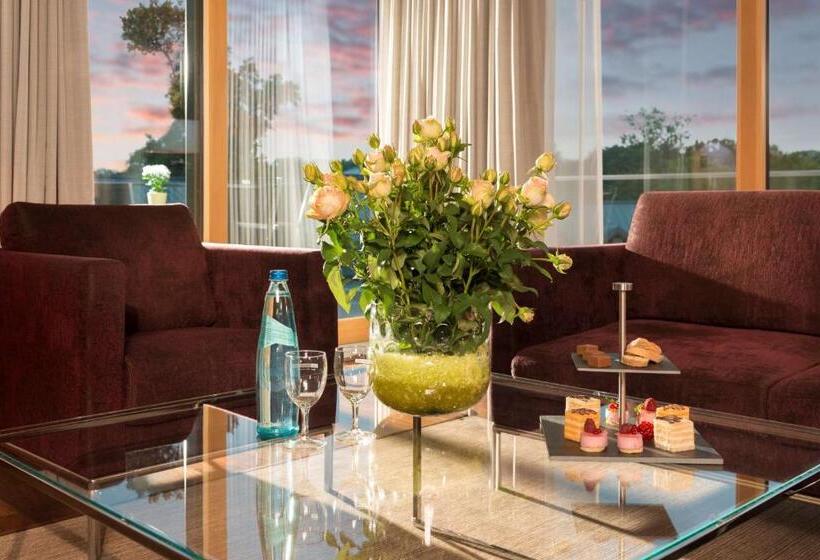 Люкс с Террасой, Dorint Thermenhotel Freiburg