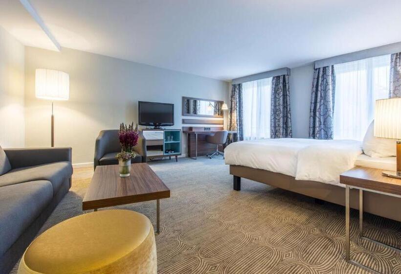 سوییت جونیور, Radisson Blu Hotel Schwarzer Bock Wiesbaden