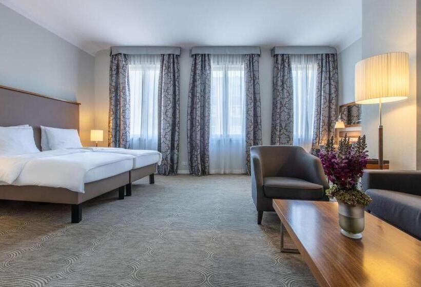 سوییت جونیور, Radisson Blu Hotel Schwarzer Bock Wiesbaden
