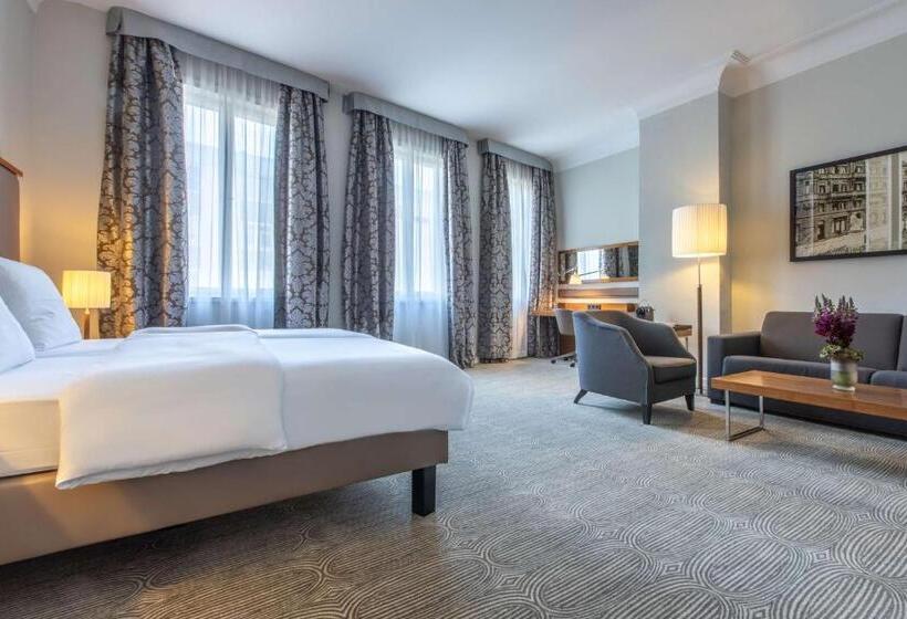 سوییت جونیور, Radisson Blu Hotel Schwarzer Bock Wiesbaden