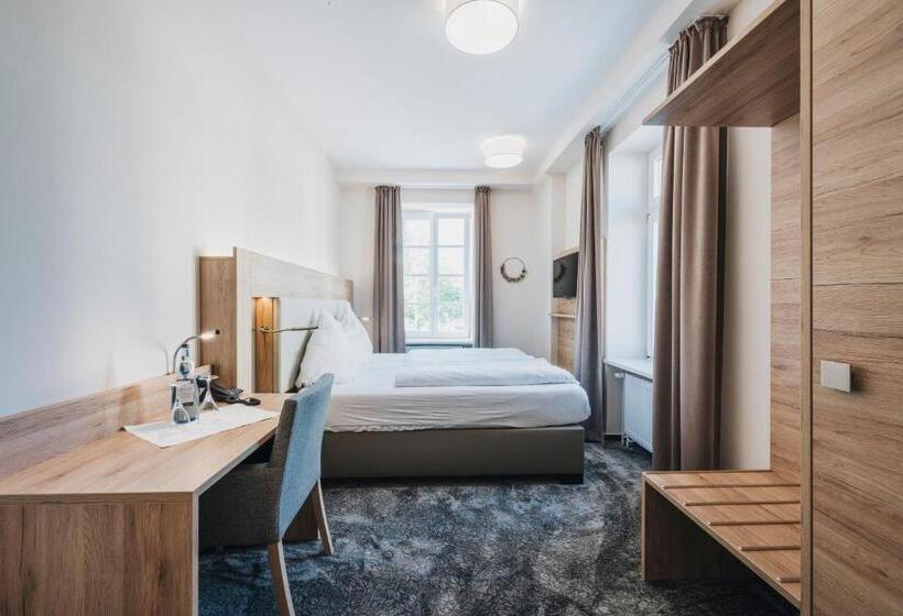 Номер Deluxe, Restaurant Roemer