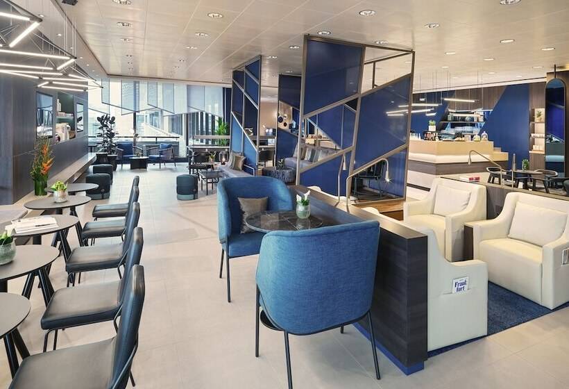 سوییت جونیور, Sheraton Frankfurt Airport Hotel & Conference Center
