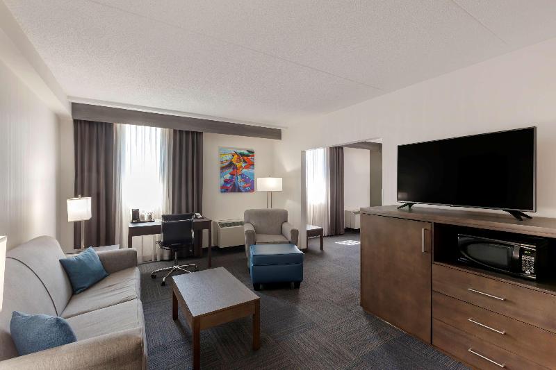اتاق استاندارد با تخت بزرگ, Sheraton Frankfurt Airport Hotel & Conference Center
