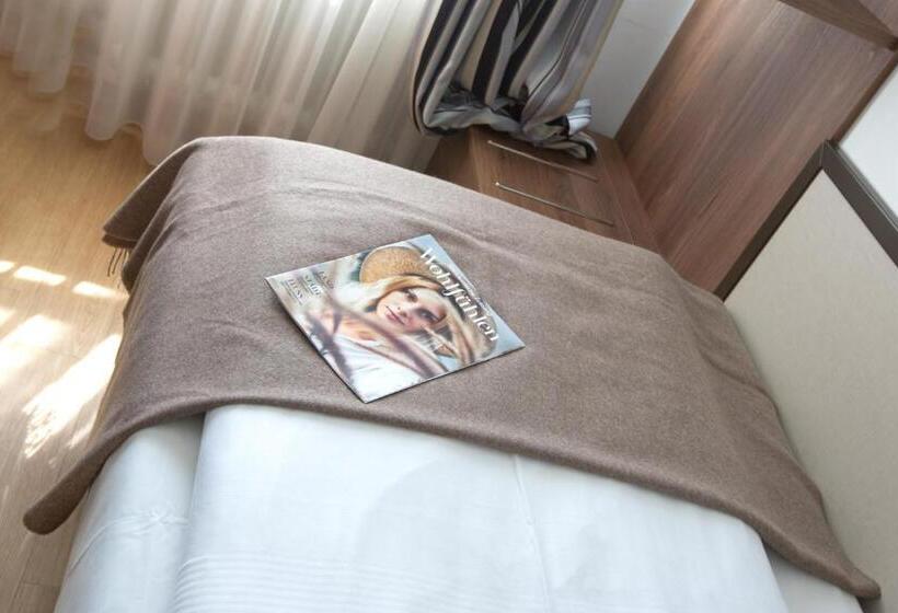 اتاق استاندارد یک نفره, Aurbacher Hof Gmbh