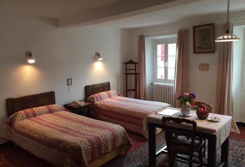 Номер Стандарт, Auberge Des Seigneurs