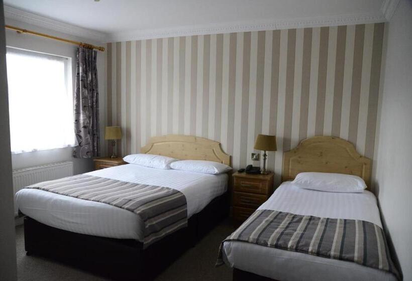 Номер Стандарт Трехместный, Hibernian Hotel & Leisure Centre