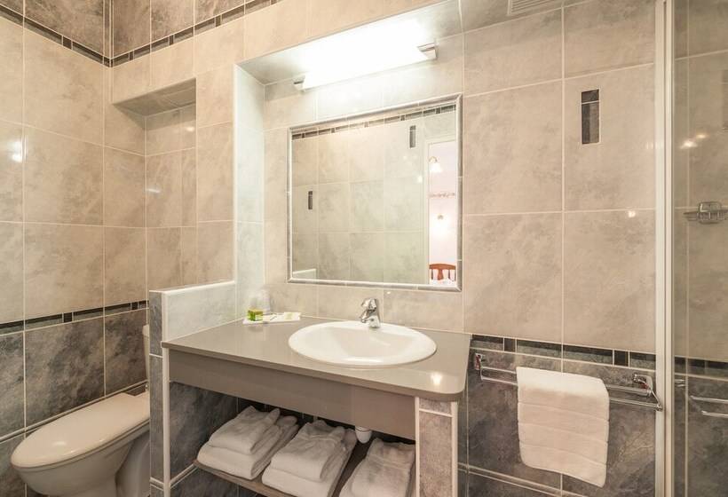 Семейный Номер, Logis Grand Hotel Bain