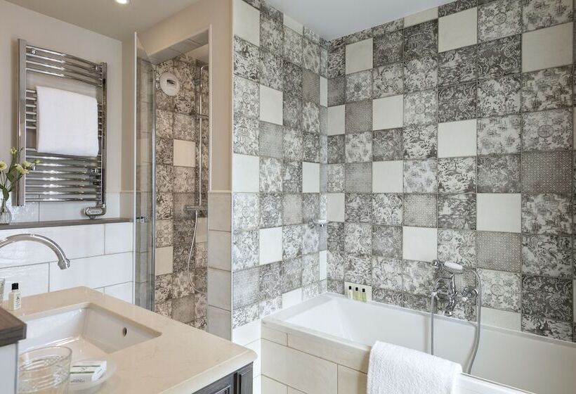 デラックスルーム, Royal Madeleine Hotel & Spa