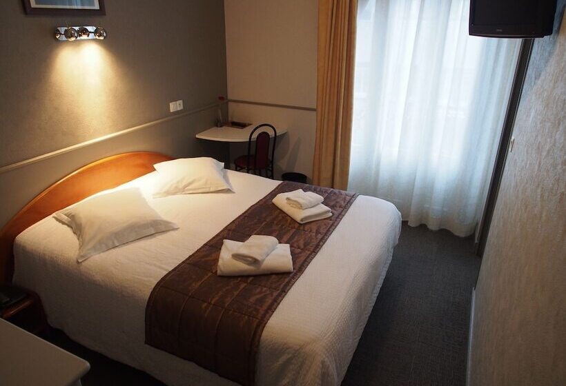 اتاق استاندارد چهار تخته, Hôtel De L Aviation