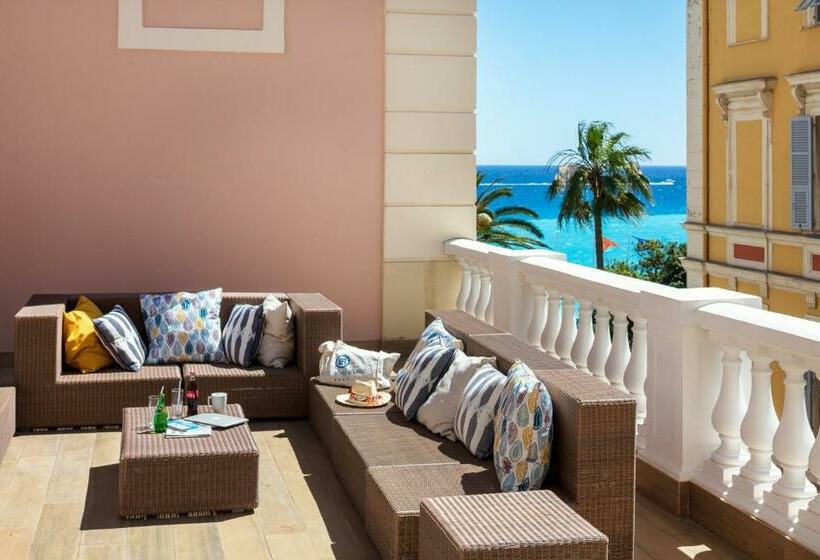 סוויטת ג'וניור עם טרסה, Beau Rivage