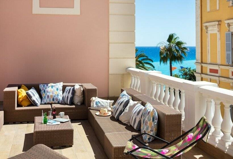 סוויטת ג'וניור עם טרסה, Beau Rivage