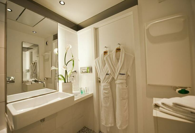 סוויטת ג'וניור עם טרסה, Beau Rivage