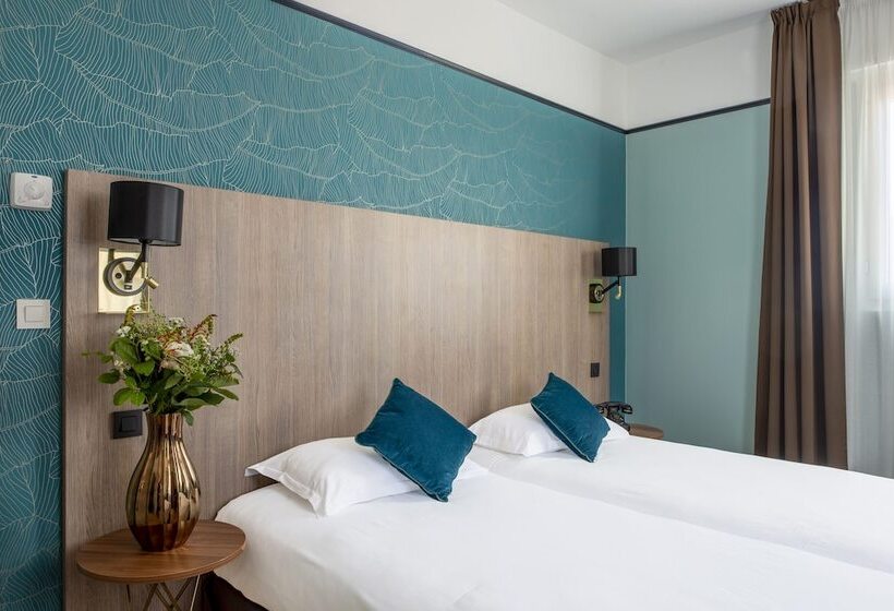 Классический Номер, Hôtel Le Bristol