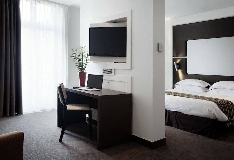 سوییت جونیور, Brit Hotel De Grignan Vichy