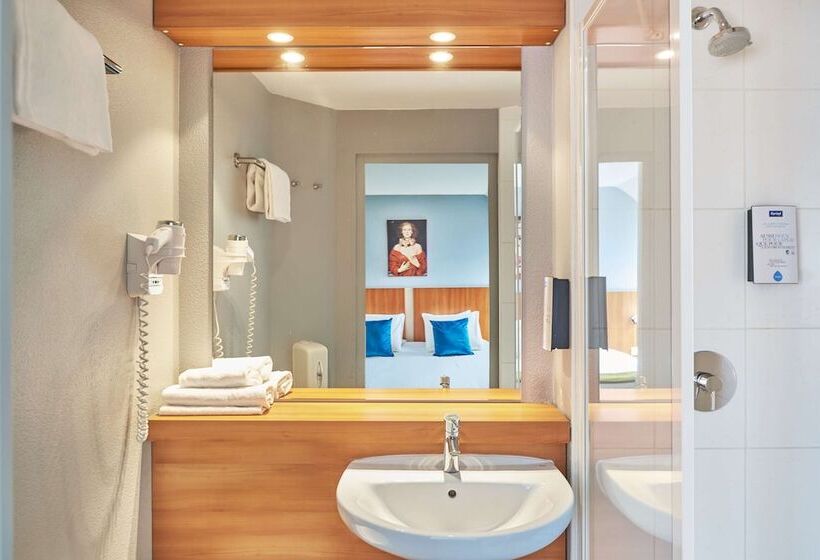 Номер Стандарт, Kyriad Paris Sud Les Ulis Courtaboeuf