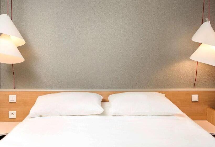 Номер Стандарт Двуспальная Кровать, Ibis Montélimar Nord