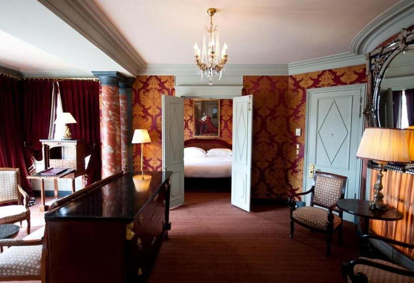 اتاق لوکس, L Hôtel