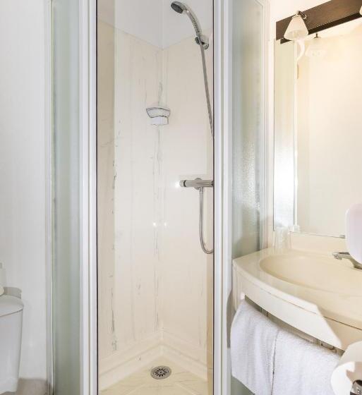Номер Стандарт, Brit Hotel Chambery