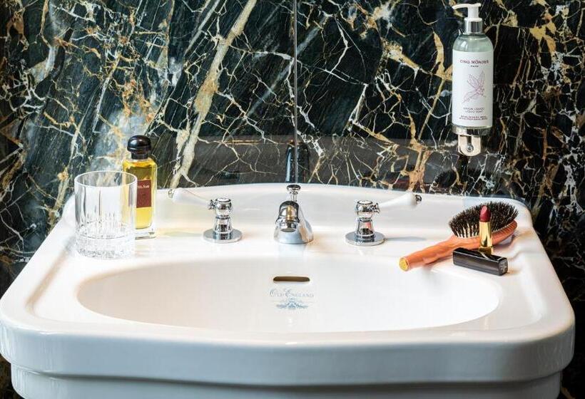 اتاق سوپریور با تخت دو نفره بزرگ, Hôtel & Spa Napoléon
