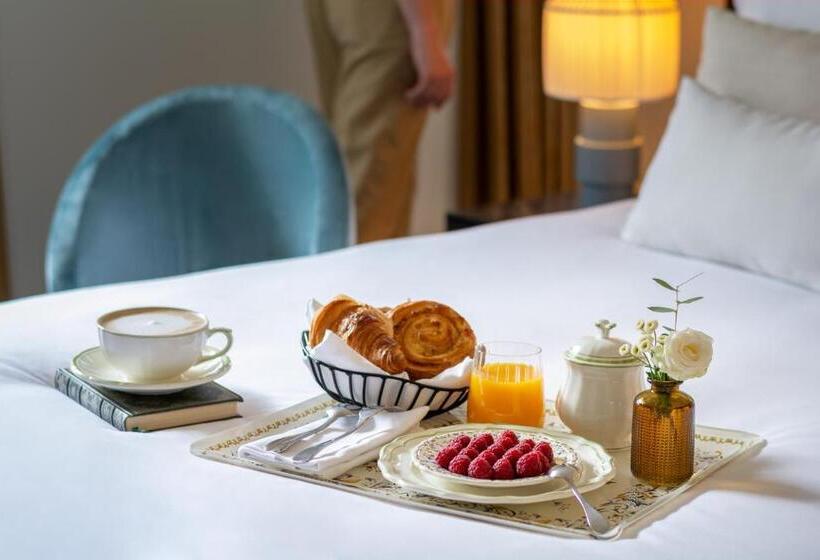 اتاق سوپریور با تخت دو نفره بزرگ, Hôtel & Spa Napoléon
