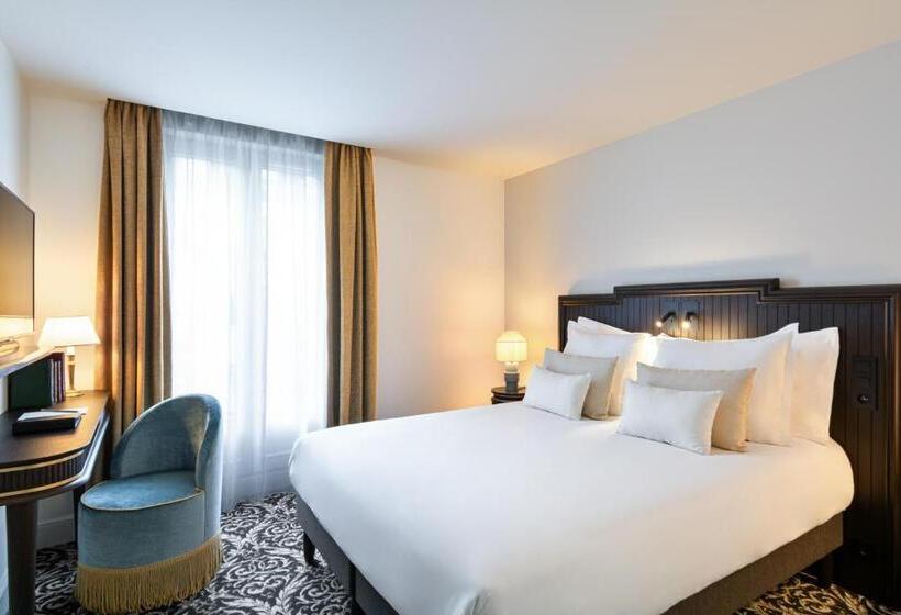 Superior Room with Terrace, Hôtel & Spa Napoléon