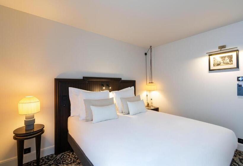 Superior Room with Terrace, Hôtel & Spa Napoléon