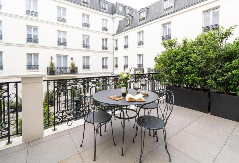 Suite with Terrace, Hôtel & Spa Napoléon