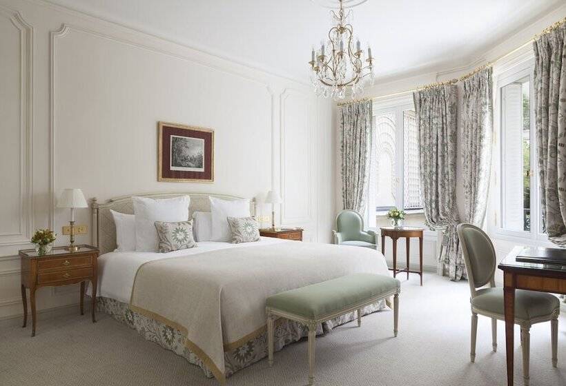 デラックスルーム, Le Bristol Paris  An Oetker Collection
