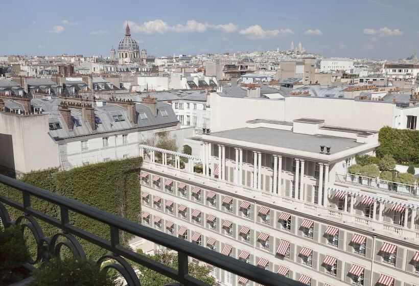 景色の見えるスイートルーム, Le Bristol Paris  An Oetker Collection