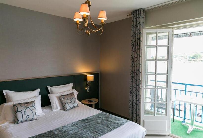 Номер Комфорт Вид на Море, Logis Hôtel Restaurant Le Goyen