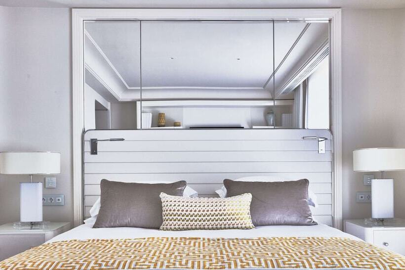 패밀리 룸, Martinez, In The Unbound Collection By Hyatt