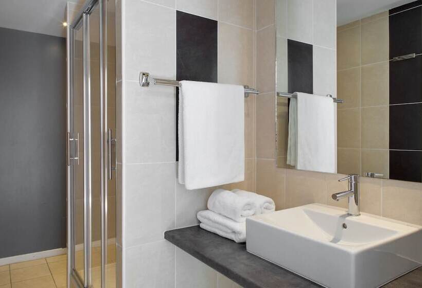 استودیوی استاندارد, & Spa Les Mouettes