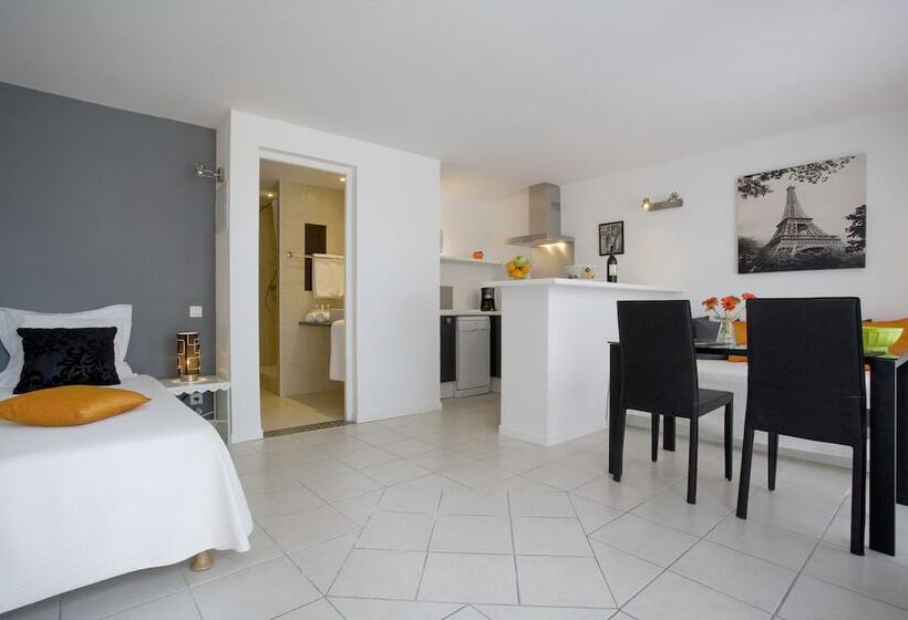 استودیوی استاندارد, & Spa Les Mouettes
