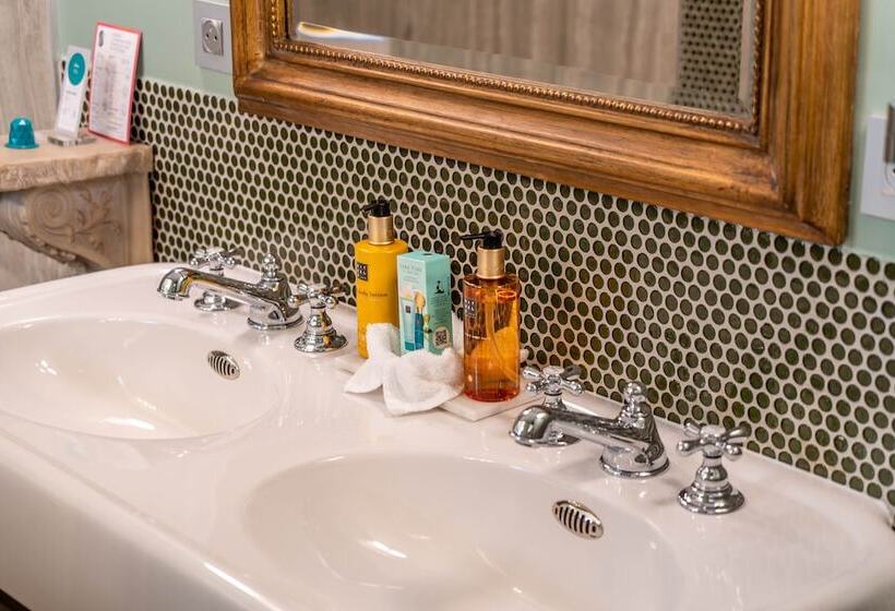 Номер Deluxe, Novotel Domaine de Maffliers Paris Val D' Oise