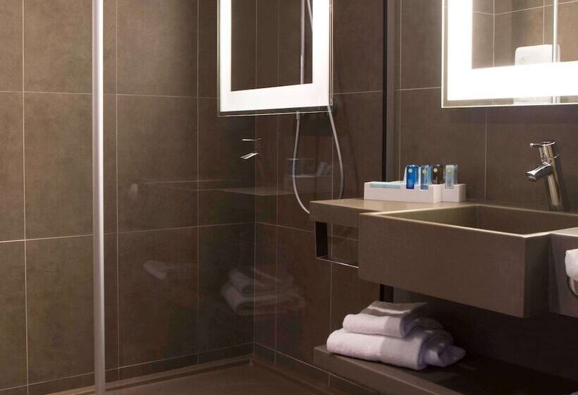 Номер Superior, Novotel Paris Nord Expo Aulnay