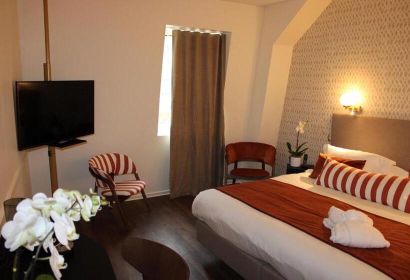 اتاق لوکس با تخت بزرگ, Hôtel La Truffe Noire