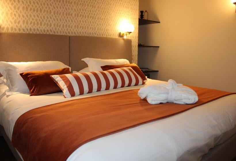 اتاق لوکس با تخت بزرگ, Hôtel La Truffe Noire
