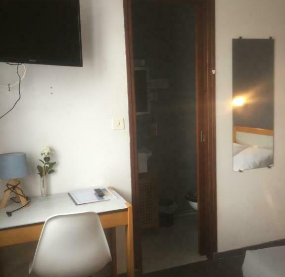 اتاق استاندارد یک نفره, Hôtel Saint Hubert