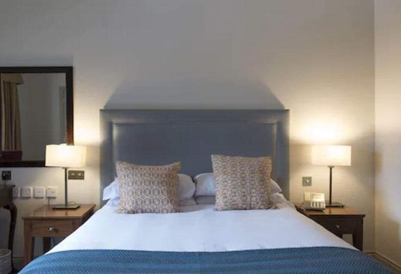 اتاق کلاسیک, Bush Hotel Farnham