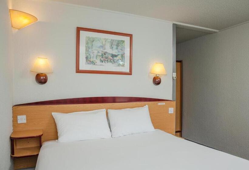 Номер Стандарт, Campanile Hotel   Basildon   East Of London