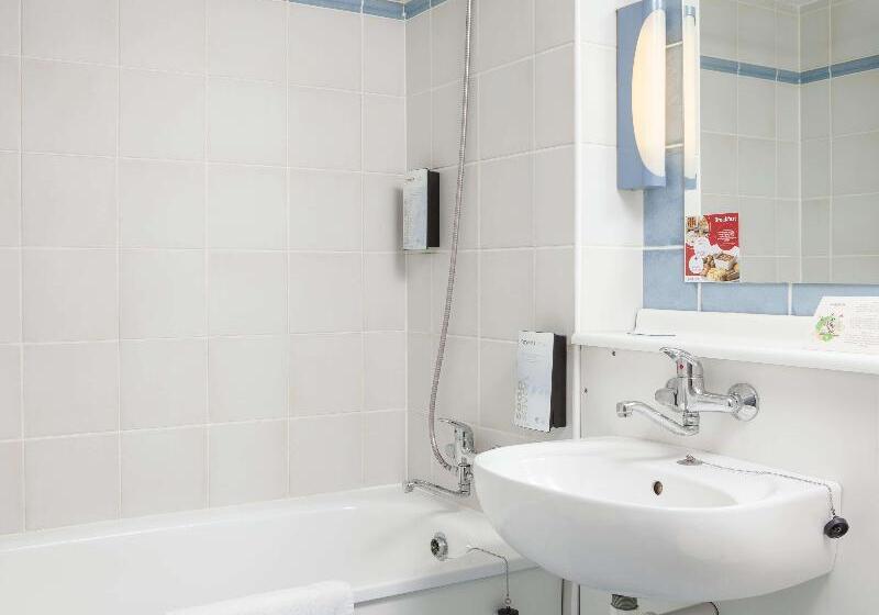 Номер Стандарт, Campanile Hotel   Basildon   East Of London
