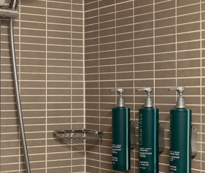 اتاق استاندارد, Hilton London Gatwick Airport