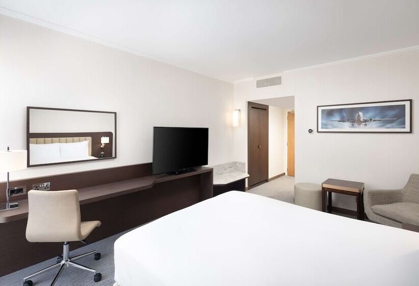 اتاق لوکس, Hilton London Gatwick Airport