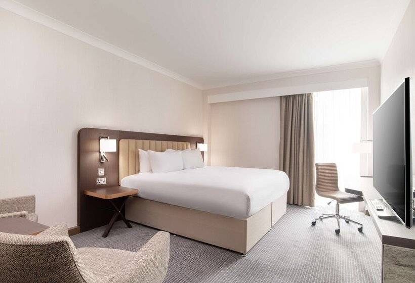 اتاق لوکس, Hilton London Gatwick Airport