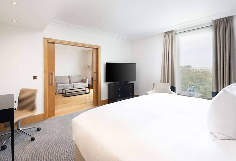 سوییت, Hilton London Gatwick Airport