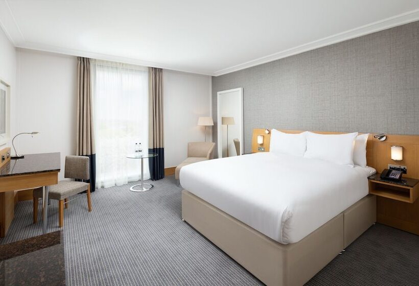 سوییت, Hilton London Gatwick Airport