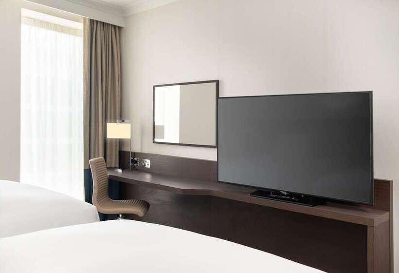 اتاق لوکس, Hilton London Gatwick Airport