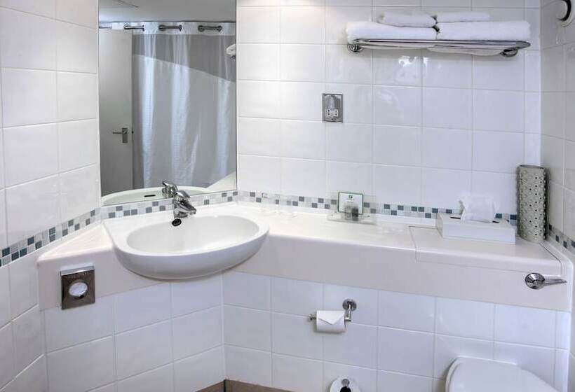 Номер Стандарт, Holiday Inn Aylesbury, An Ihg